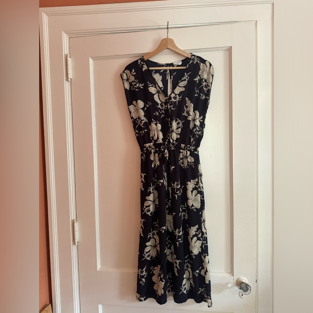Sienna Sky tie waist Dress